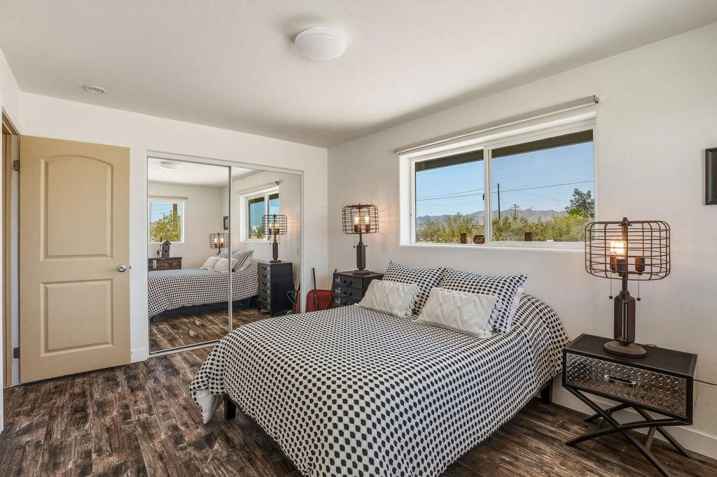 64722 Sun Mesa Road Property Photo 34