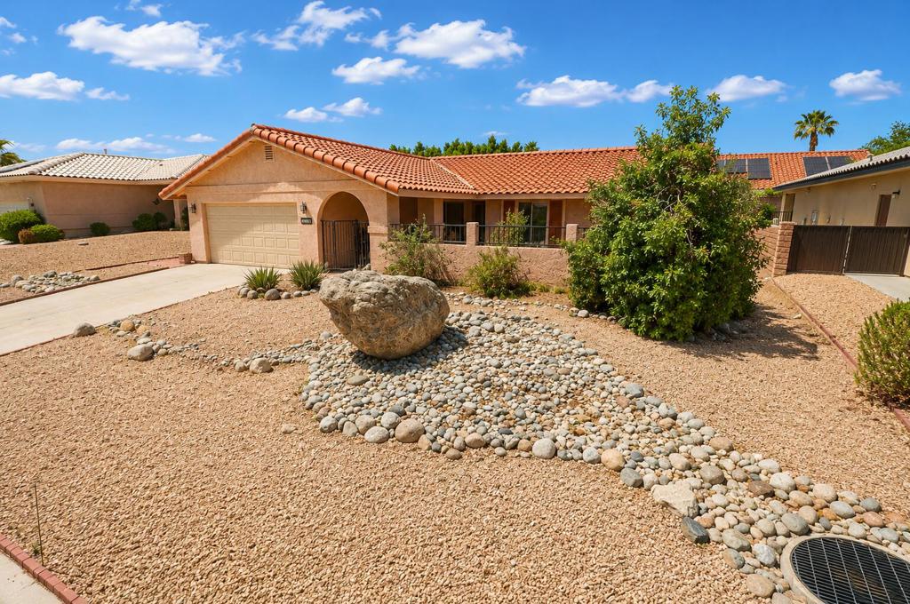 9551 Capiland Road Property Photo 2