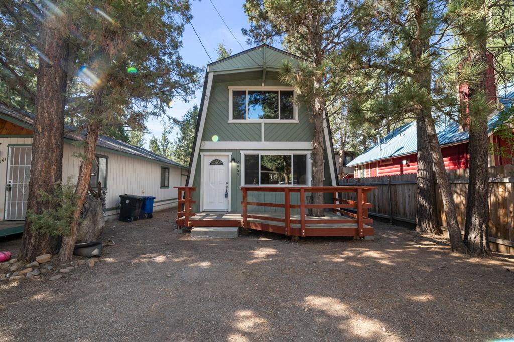2063 10th Lane Property Photo 4