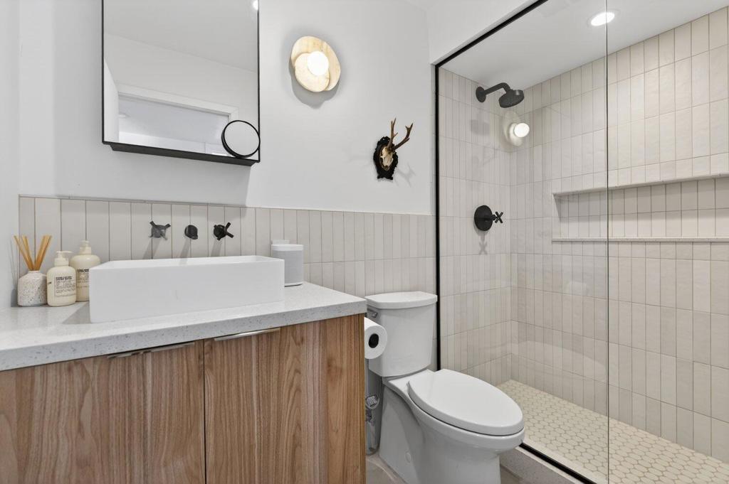 1055 E Louise Drive Property Photo 37