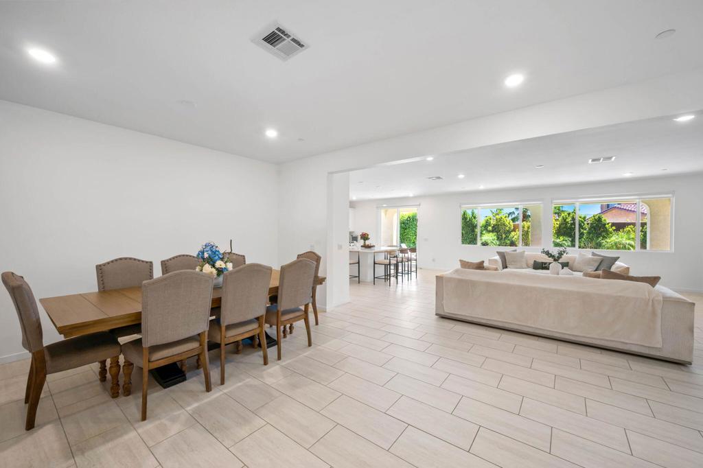 40166 Vivaldi Court Property Photo 11
