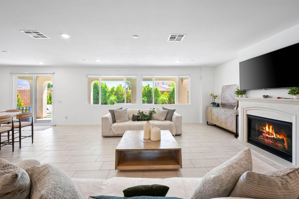 40166 Vivaldi Court Property Photo 14