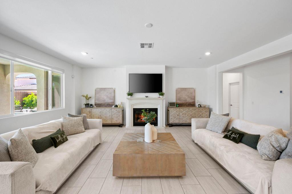 40166 Vivaldi Court Property Photo 16