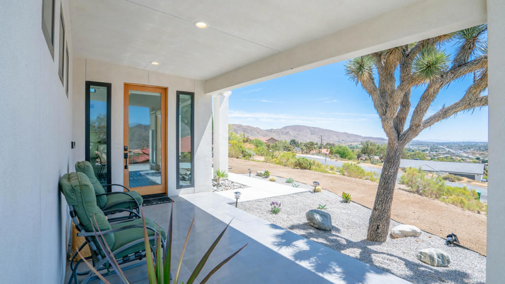 7664 Shafter Avenue Property Photo 10