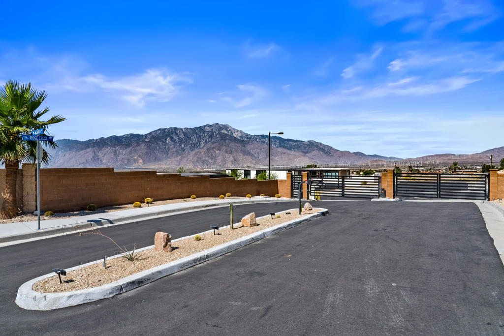 13816 Scenic Crest Circle Property Photo 2