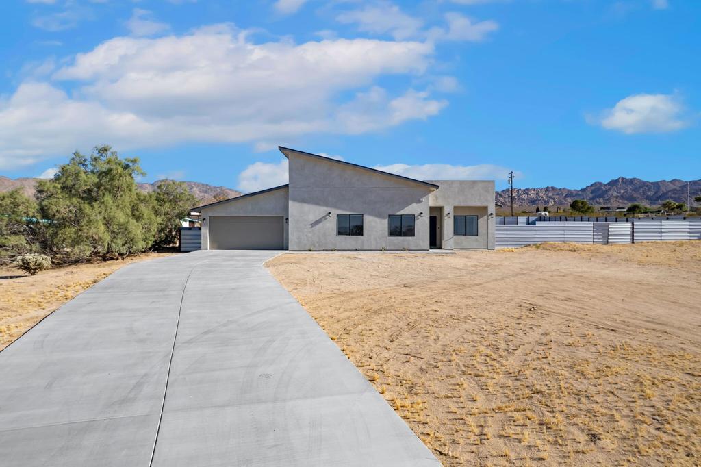 69225 Cottonwood Drive Property Photo 4