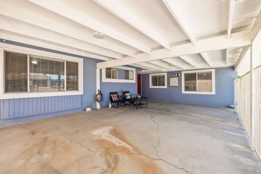 77570 California Drive Property Photo 3