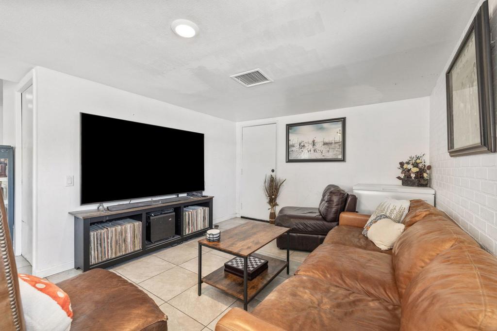 77570 California Drive Property Photo 12