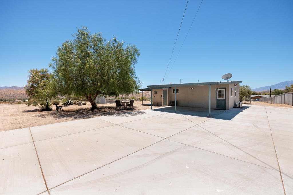 10860 Juniper Avenue Property Photo 5