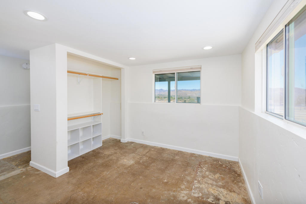 10860 Juniper Avenue Property Photo 10