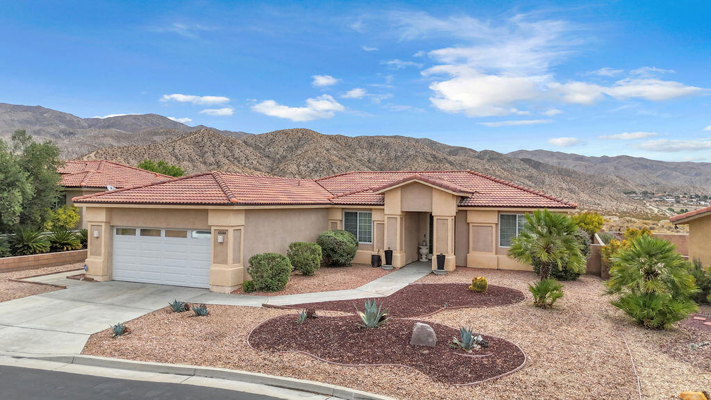 65166 Cliff Circle Property Photo 1
