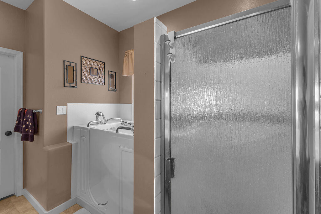 65166 Cliff Circle Property Photo 25