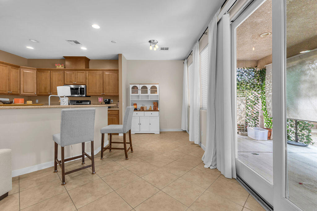 65166 Cliff Circle Property Photo 35