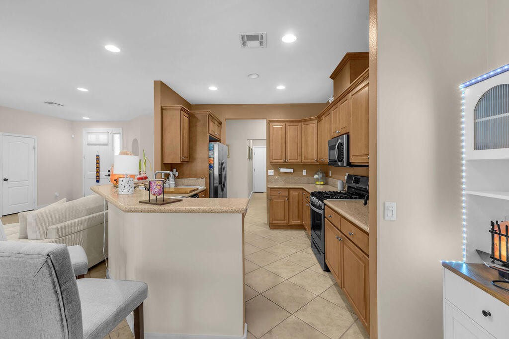 65166 Cliff Circle Property Photo 38