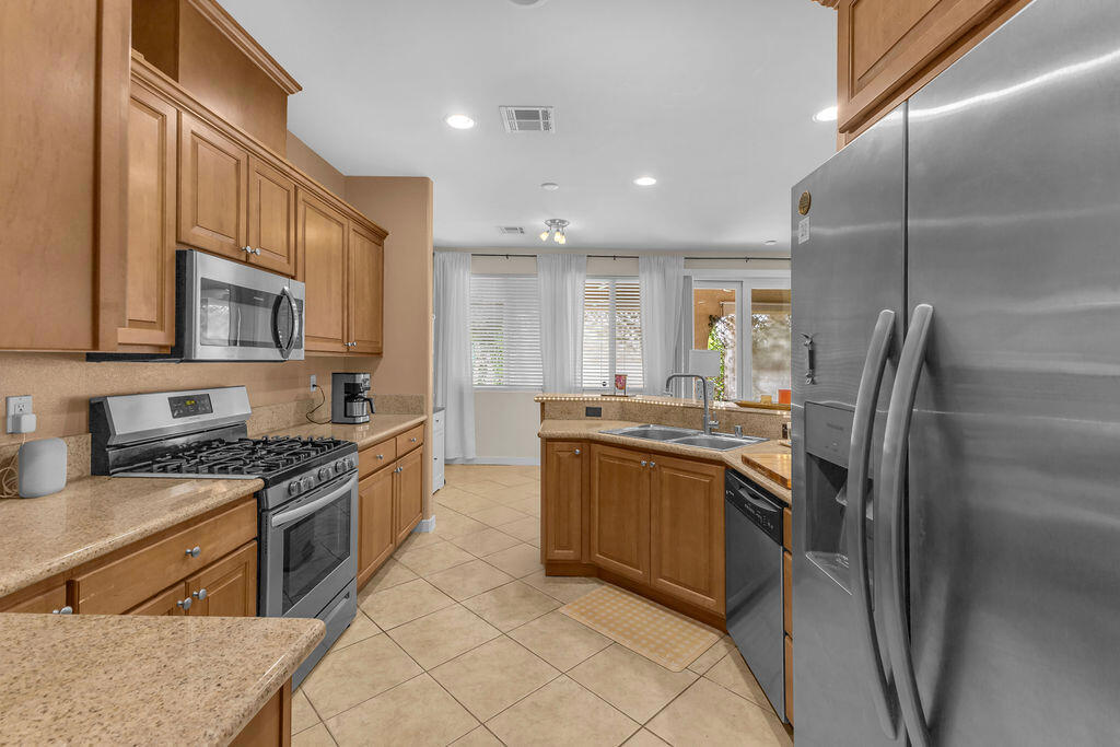 65166 Cliff Circle Property Photo 42