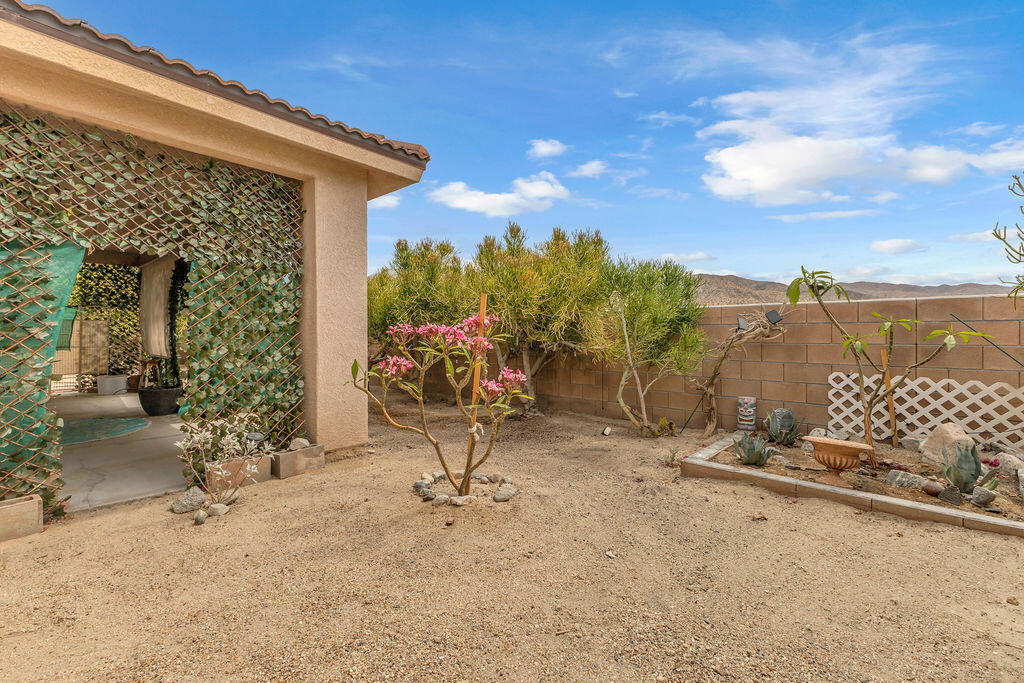 65166 Cliff Circle Property Photo 50
