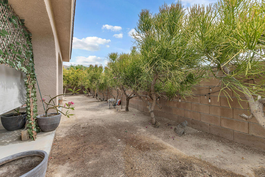 65166 Cliff Circle Property Photo 52
