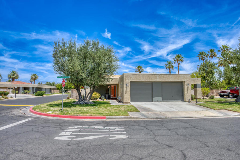 1190 Sunflower Lane Property Photo 1