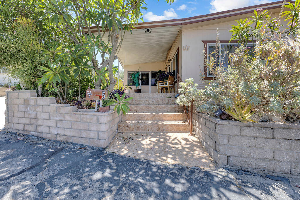 5 Prickly Pear Lane Property Photo 6