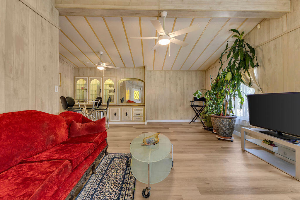 5 Prickly Pear Lane Property Photo 12