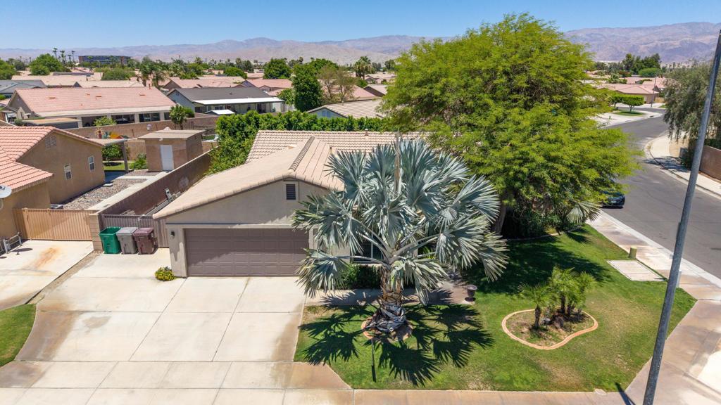 83124 Blue Mountain Court Property Photo 3