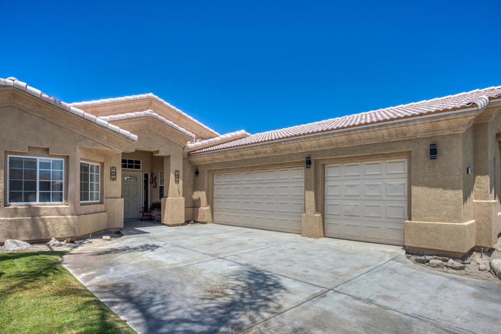 78282 Calico Glen Drive Property Photo 2