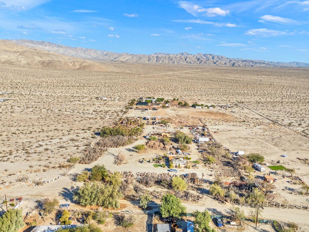 23810 Lamel Drive Property Photo 3