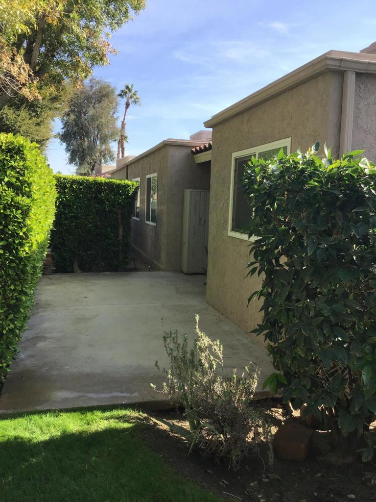 74960 San Simeon Drive Property Photo 2