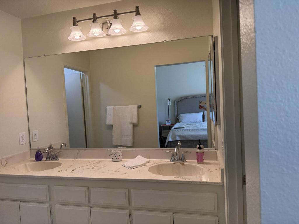 74960 San Simeon Drive Property Photo 16