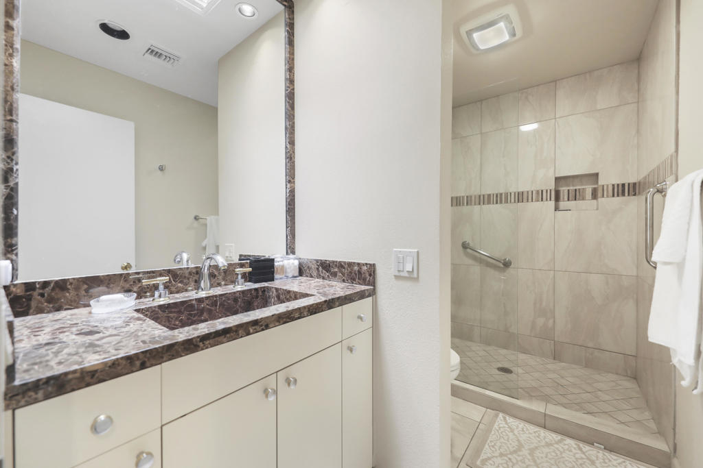 829 Inverness Property Photo 22