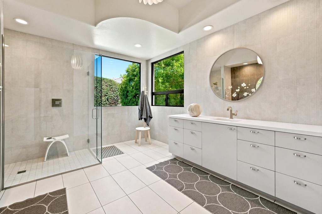 36386 Dali Drive Property Photo 5