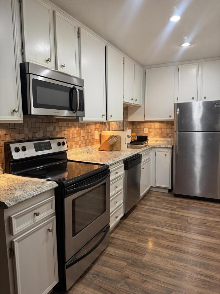 680 N Ashurst Court 115 Property Photo 7