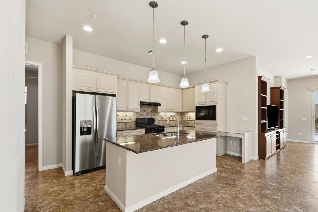81526 Avenida Viesca Property Photo 5