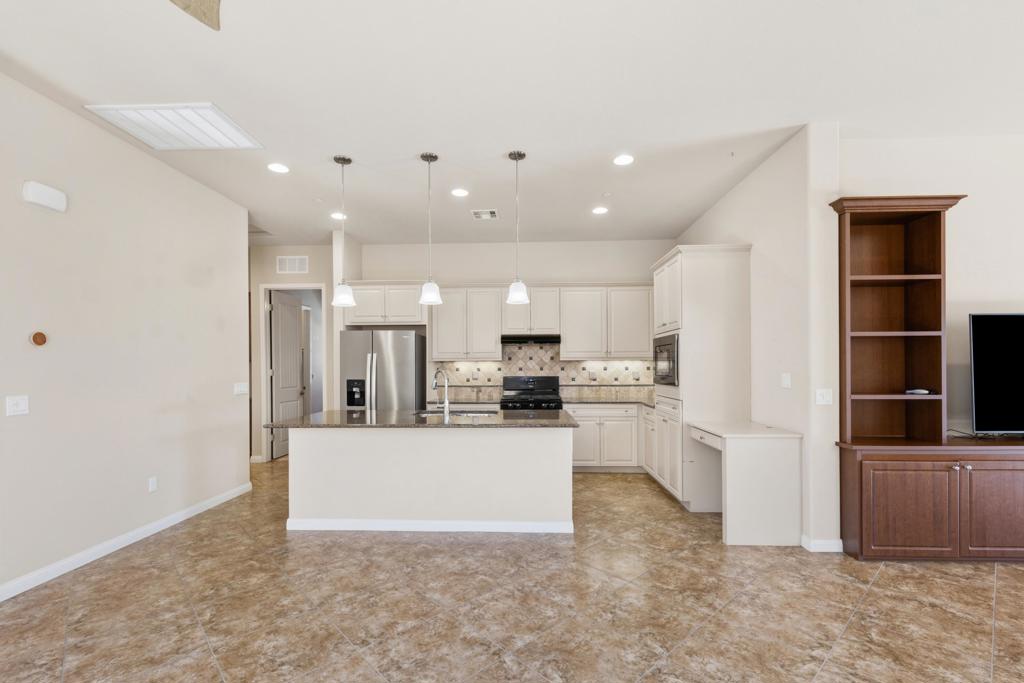 81526 Avenida Viesca Property Photo 6