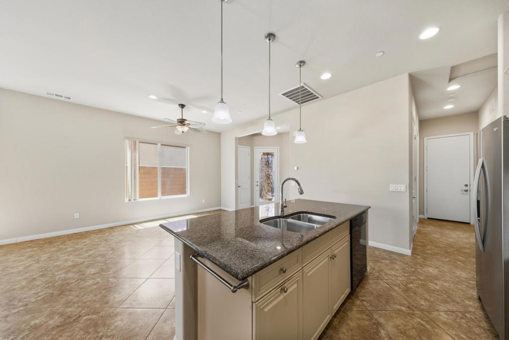 81526 Avenida Viesca Property Photo 7