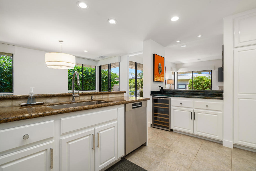 7 Dartmouth Drive Property Photo 11