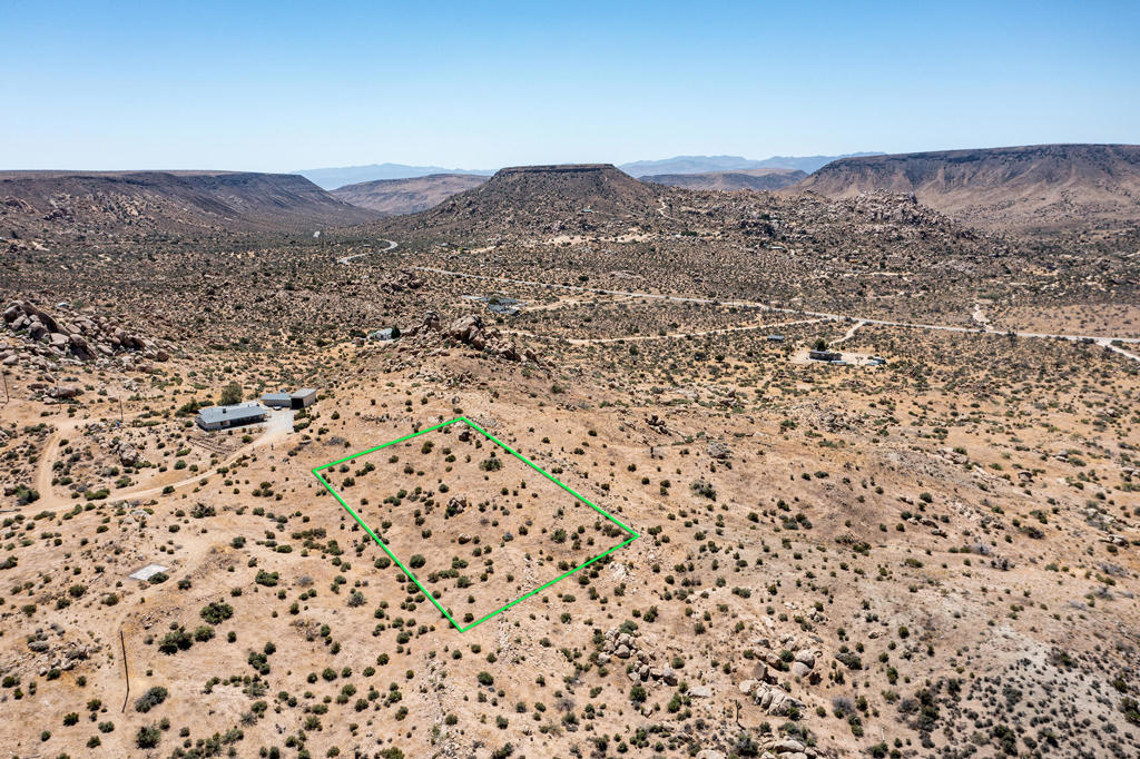 53102 Geronimo Trail Property Photo 10