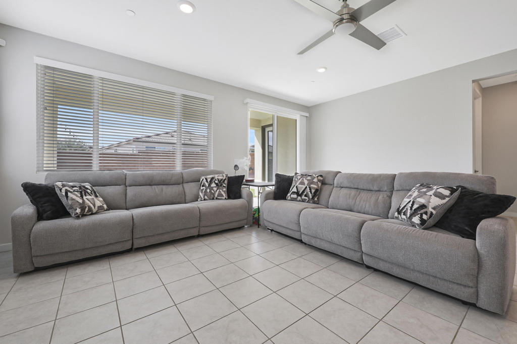 79275 Taffala Drive Property Photo 6