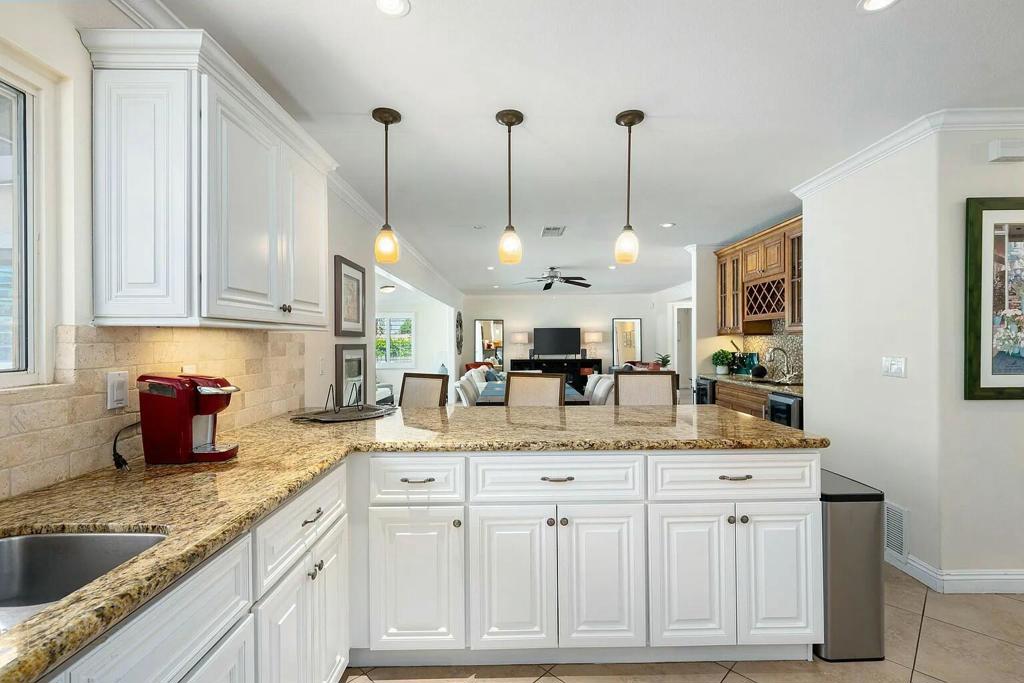 46890 Highland Palms Drive Property Photo 15