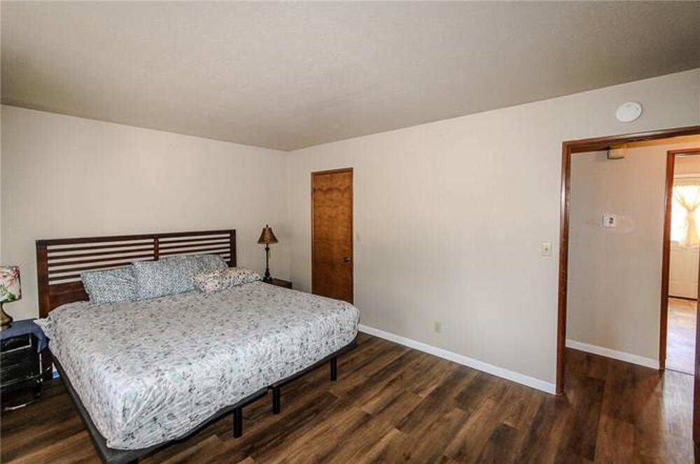 1084 Hugo Lane Property Photo 16