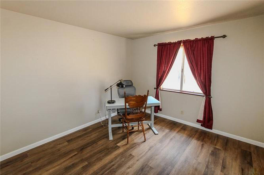 1084 Hugo Lane Property Photo 18