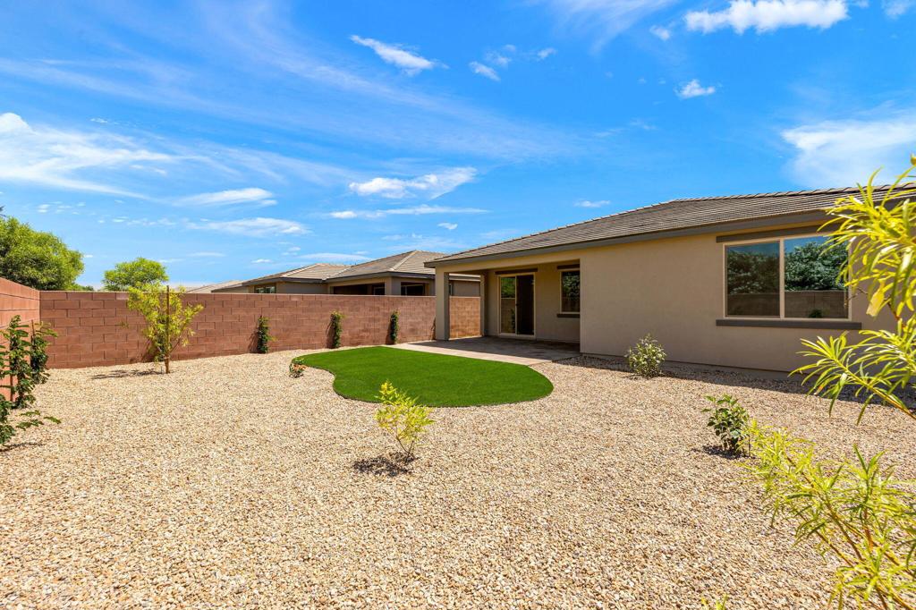 51805 Pinnacle Vista Drive Property Photo 6