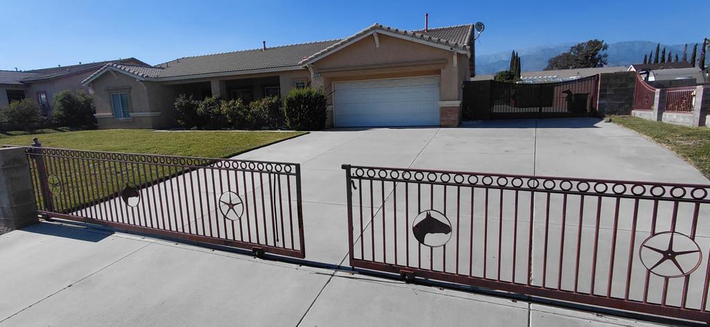 1523 Bryan Street Property Photo 4