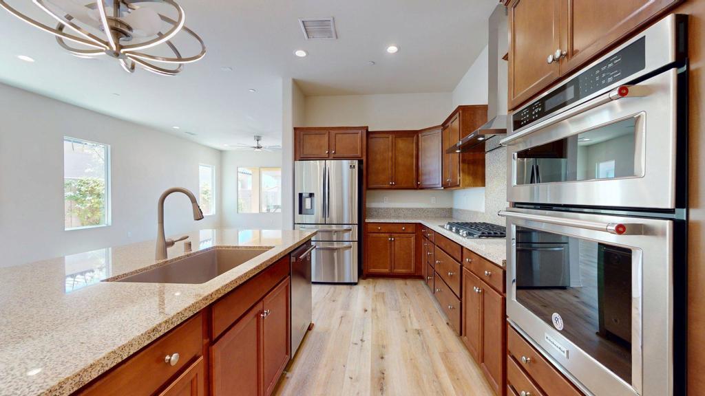 25 Pinot Noir Property Photo 6