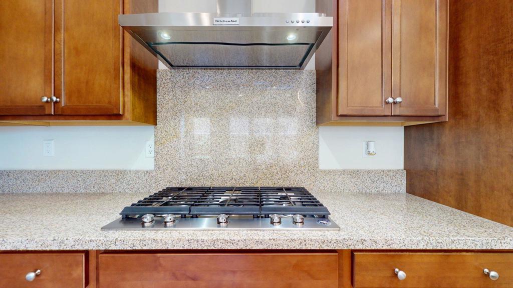 25 Pinot Noir Property Photo 7