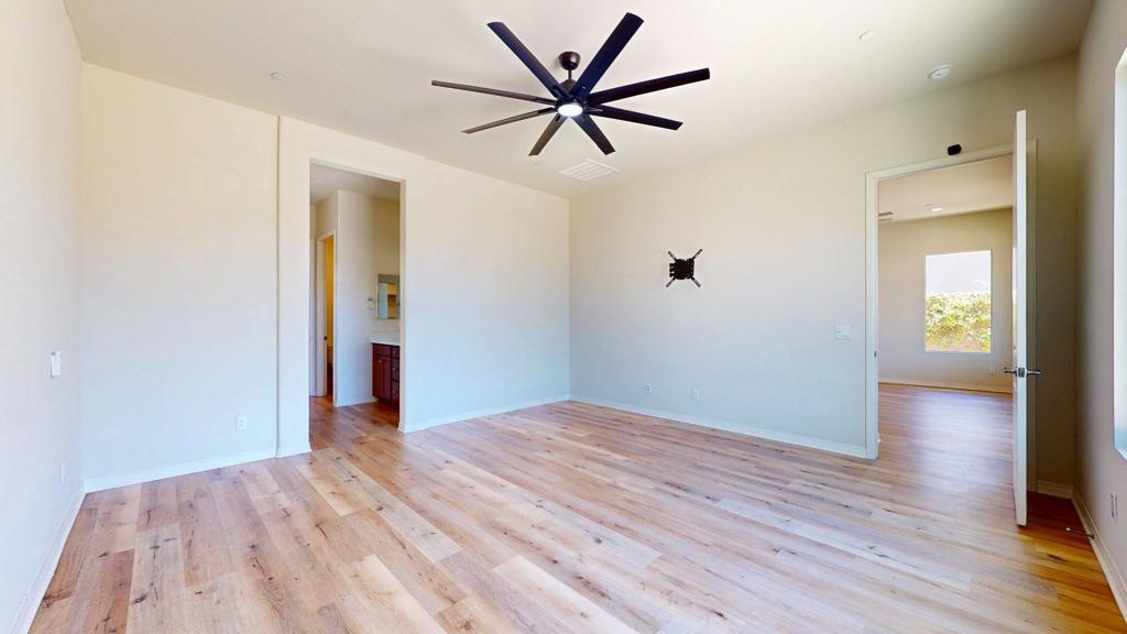 25 Pinot Noir Property Photo 24