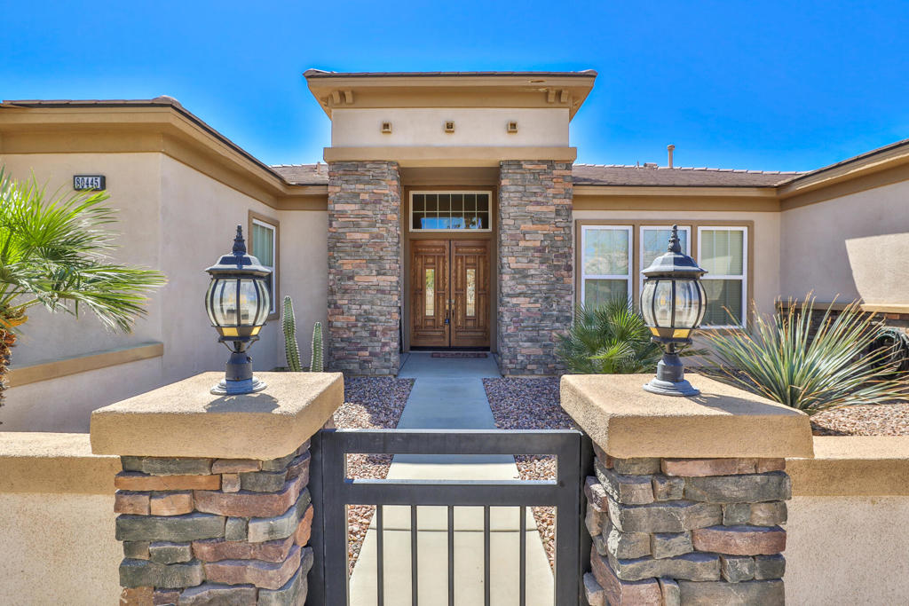 80445 Paria Way Property Photo 2
