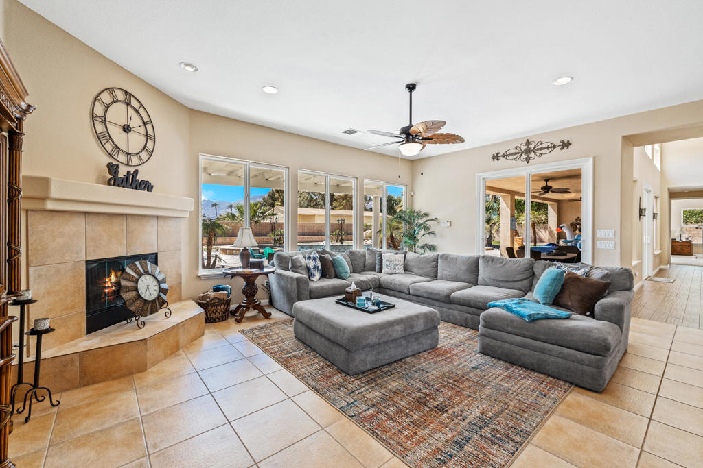 80445 Paria Way Property Photo 8