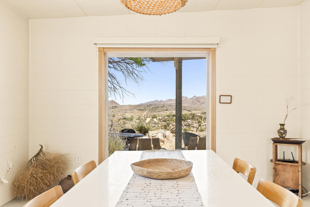 8669 Via Rocosa Road Property Photo 1
