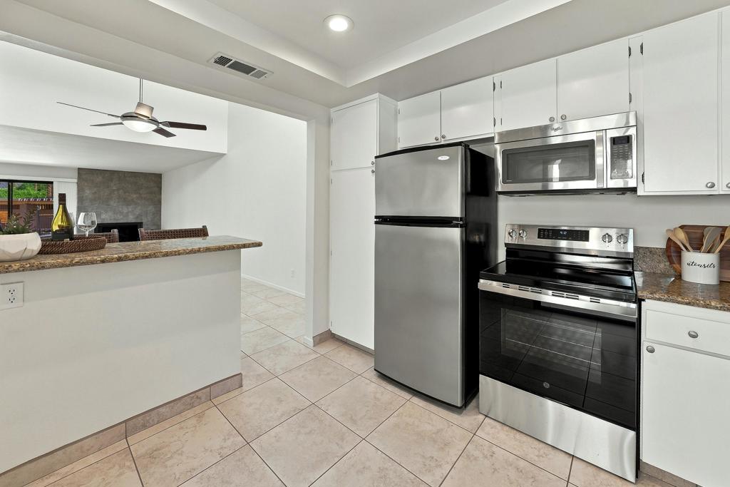 48953 Canyon Crest Lane Property Photo 18